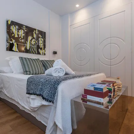 Luxury Design Quevedo-neptuno Apartment