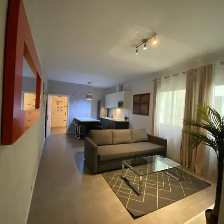 Sixrooms Plaza Mayor Guest house