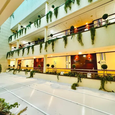 La Cantuena Hotel 3*