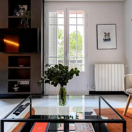 Retiro At Your Doorstep Enjoy The Heart Of *