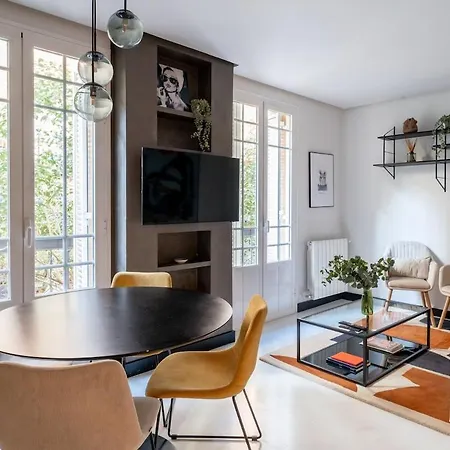 Retiro At Your Doorstep Enjoy The Heart Of Apartment Madrid