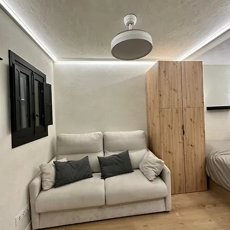 Lavender Seasonal Apartment