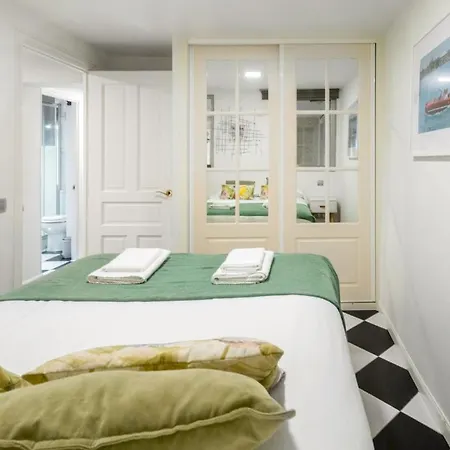 2 Bedrooms 1 Bathroom Furnished - Lavapies - Bright Modern - Mintystay *