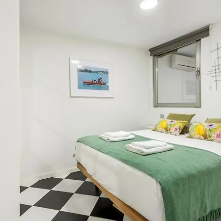 2 Bedrooms 1 Bathroom Furnished - Lavapies - Bright Modern - Mintystay Madrid