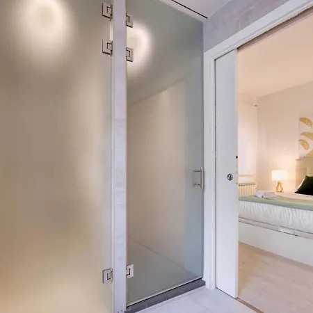 1 Bedroom 1 Bathroom Furnished - Salamanca - Stylish Wterrace - Mintystay Madrid