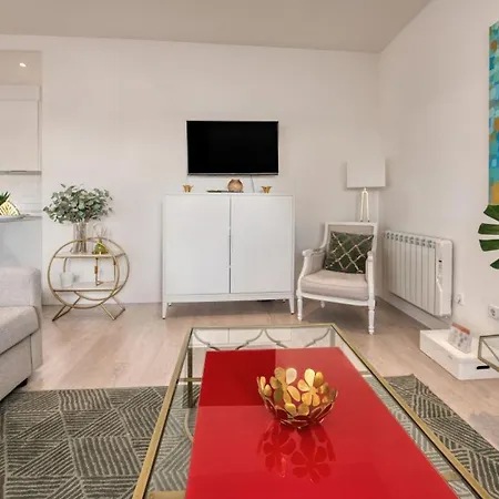 1 Bedroom 1 Bathroom Furnished - Salamanca - Stylish Wterrace - Mintystay