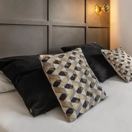 1 Bedroom 1 Bathroom Furnished - Salamanca - Modern Wterrace - Mintystay * Madrid