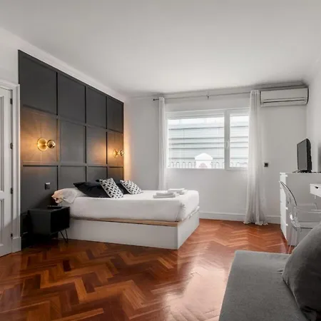 1 Bedroom 1 Bathroom Furnished - Salamanca - Modern Wterrace - Mintystay Apartment *