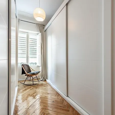 Apartment 4 Bedrooms 2 Bathrooms Furnished - Salamanca - Luxurious - Mintystay Madrid