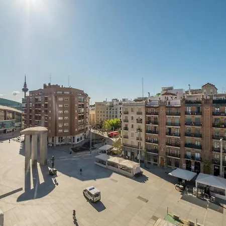 Apartment 4 Bedrooms 2 Bathrooms Furnished - Salamanca - Bright - Mintystay