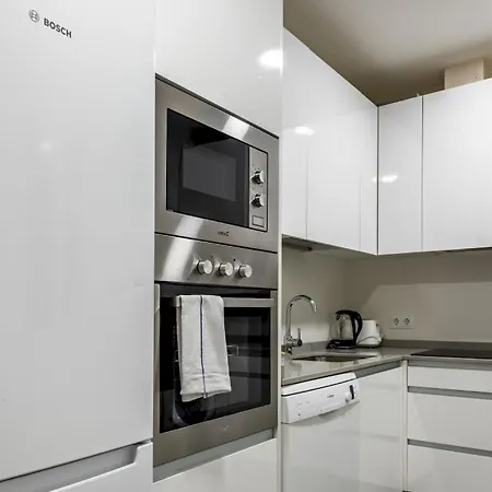4 Bedrooms 2 Bathrooms Furnished - Salamanca - Luxurious - Mintystay Апартаменты Мадрид