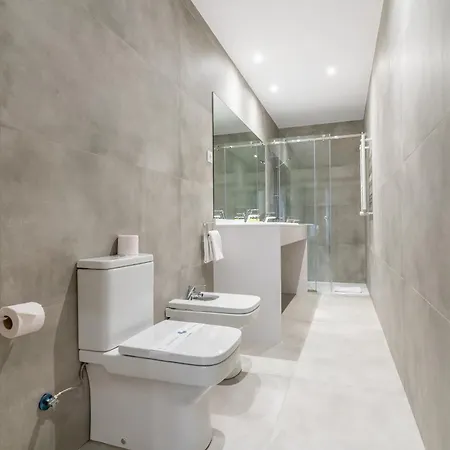 Stylish -4bedrooms 2bathrooms-salamanca *