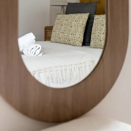 Stylish -4bedrooms 2bathrooms-salamanca Apartment *
