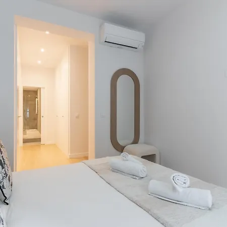 Apartment Stylish -4bedrooms 2bathrooms-salamanca *