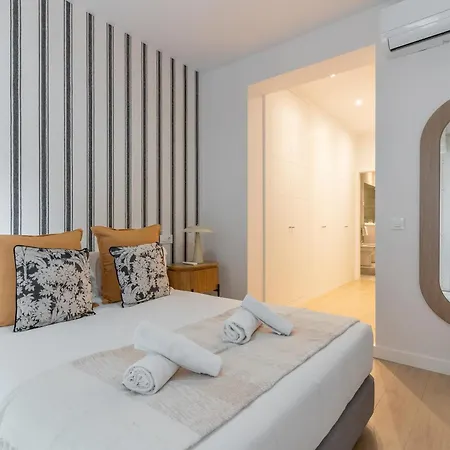 Stylish -4bedrooms 2bathrooms-salamanca *