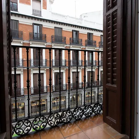 Nickel Apartment