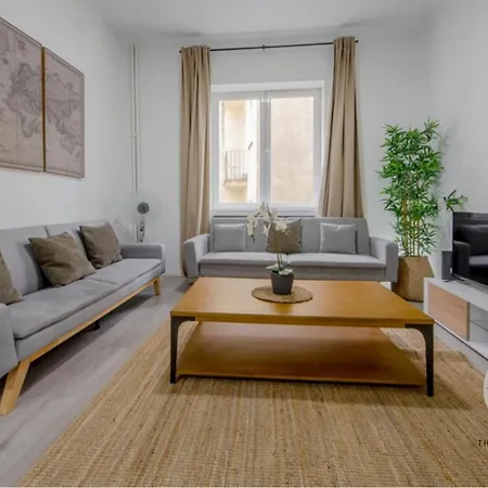 Dinamica Y Agradable 6, Conoce Toledo 77 Madrid