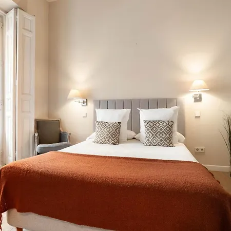Mit House San Anton Ii En * Madrid