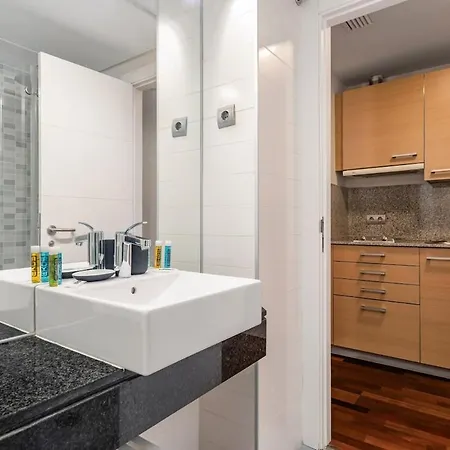With Parking - 1b Apartment Madrid