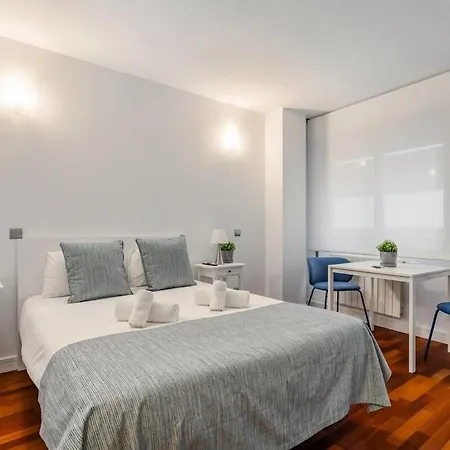 With Parking - 1b Apartment *