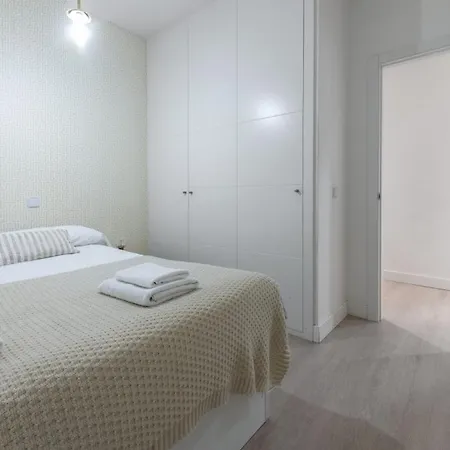 Apartment 3 Bedrooms 2 Bathrooms Furnished - Salamanca - Modern And Bright - Mintystay Madrid