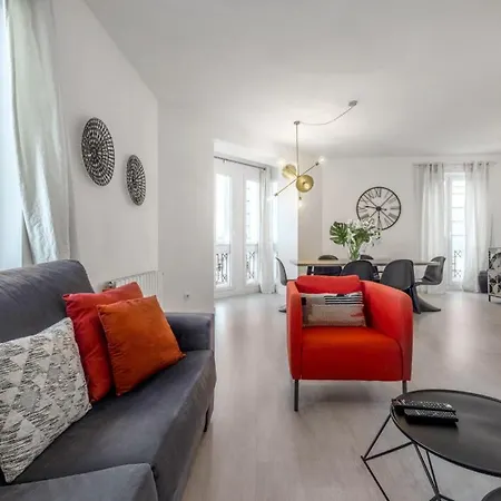 3 Bedrooms 2 Bathrooms Furnished - Salamanca - Modern And Bright - Mintystay * Madrid