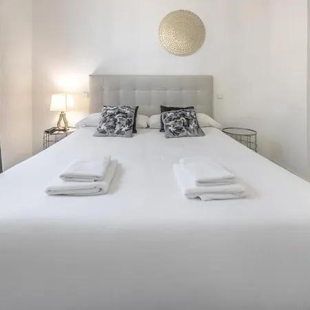 3 Bedrooms 2 Bathrooms Furnished - Salamanca - Modern And Bright - Mintystay Apartment Madrid