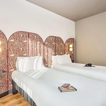 Ibis Styles Centro Maravillas 2*