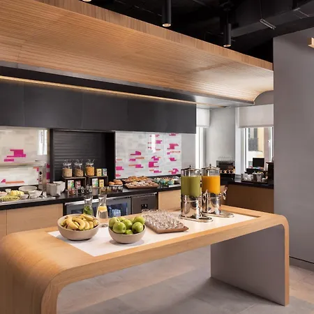 Aloft Gran Via 4*