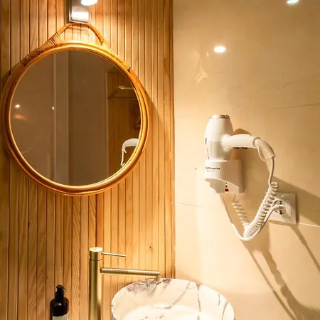Life Gran Via Design 3*
