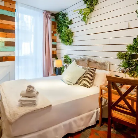 Life Gran Via Design Hotel 3*
