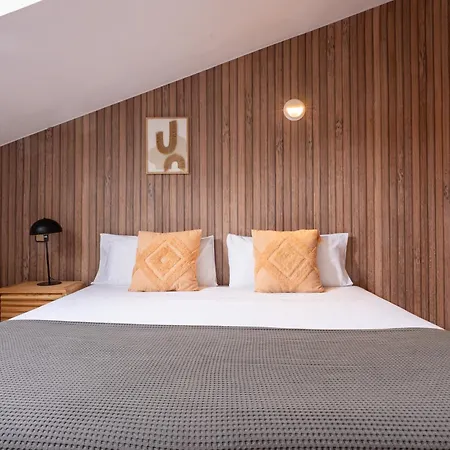 Smartr Chueca Aparthotel 3*