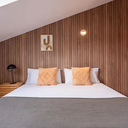Apartmanhotel Smartr Chueca 3*