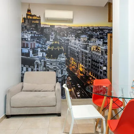 Aparthotel Smartr Chueca 3*