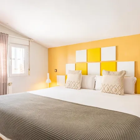 Apartmanhotel Smartr Chueca 3*