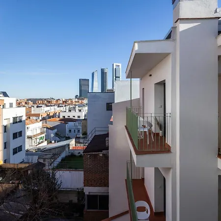 Caterina Plaza Castilla Apartment *