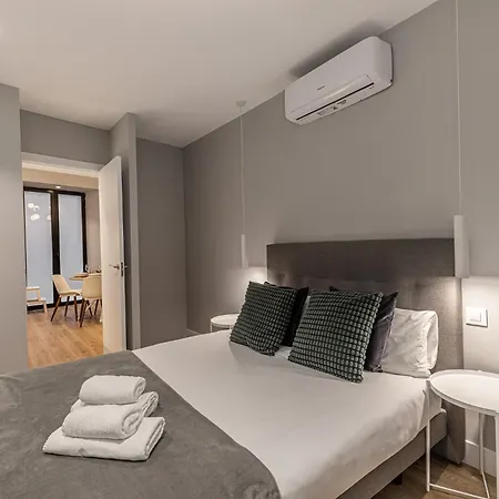 Waou Essence Iii Anton Martin - Corta Duracion Apartment