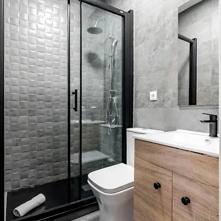 Apartament Charming Lucero Madryt