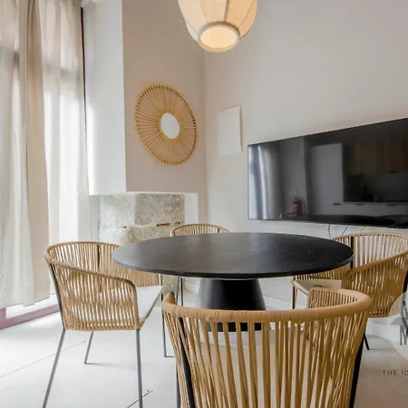 Toque De 8 En Tesoro 6 E3 Apartamento *