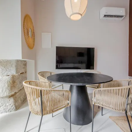 Apartamento Toque De 8 En Tesoro 6 E3 Madrid