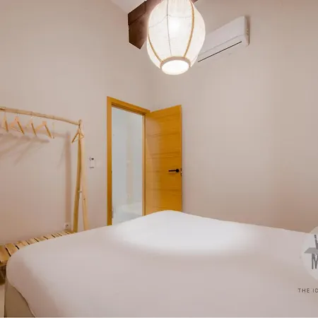 Apartamento Toque De 8 En Tesoro 6 E3 Madrid