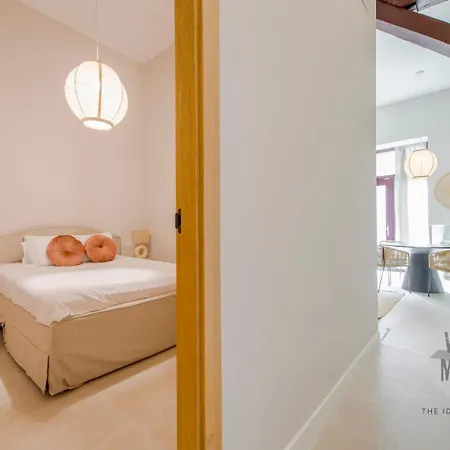Apartamento Toque De 8 En Tesoro 6 E3 *