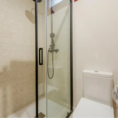 Toque De 8 En Tesoro 6 E3 Apartamento Madrid