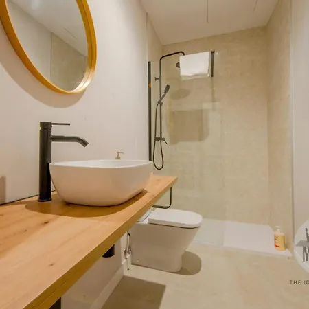 Apartamento Toque De 8 En Tesoro 6 E3 Madrid