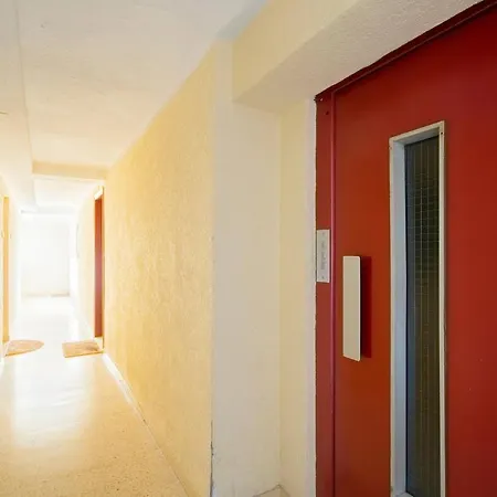 Beautiful Family Flat In Residential Area - Noblejas