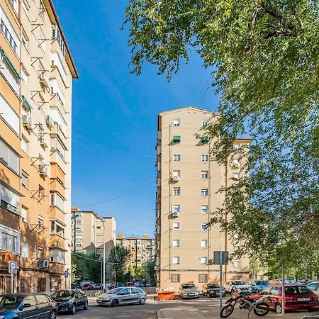Beautiful Family Flat In Residential Area - Noblejas