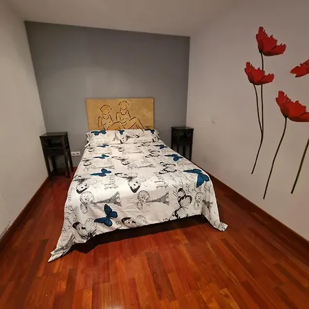 Apartment Navarra2 *