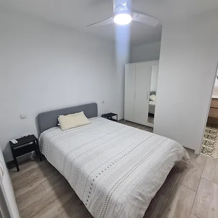 3 - 3 Banos - 8pax - Linea 5 De Metro Apartment Madrid