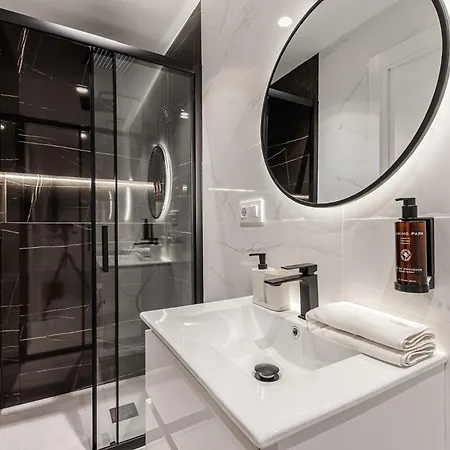 Apartment Waou Essence Iii Tirso De Molina - Corta Duracion