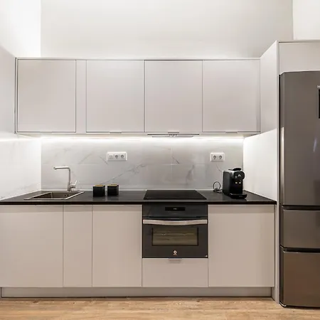 Apartment Waou Essence Iii Tirso De Molina - Corta Duracion *